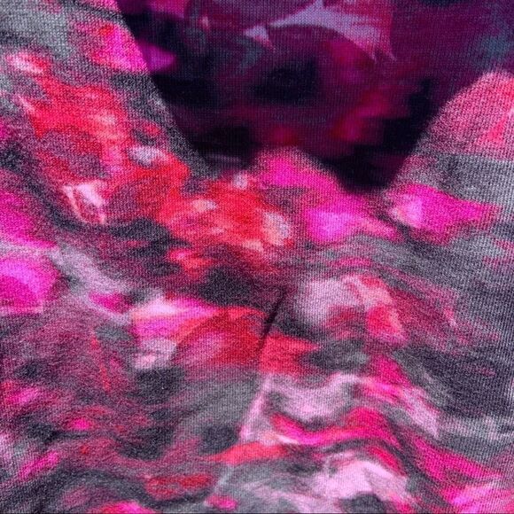 𝅺Magenta/Black Print Top with Layered Neck & Zipper - Picture 6 of 6